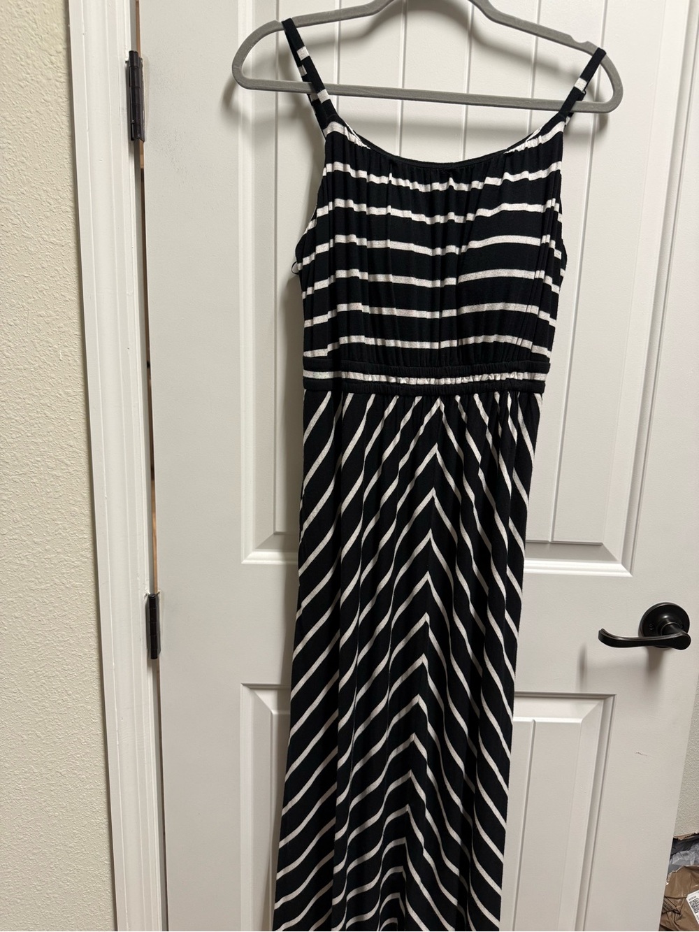 Black & White Striped Sleeveless Maxi Dress with built in Bra- Soma XL